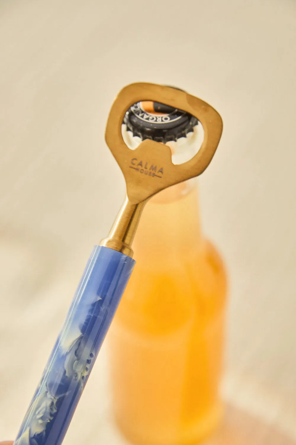 Abrebotellas azul Mango - Image 3