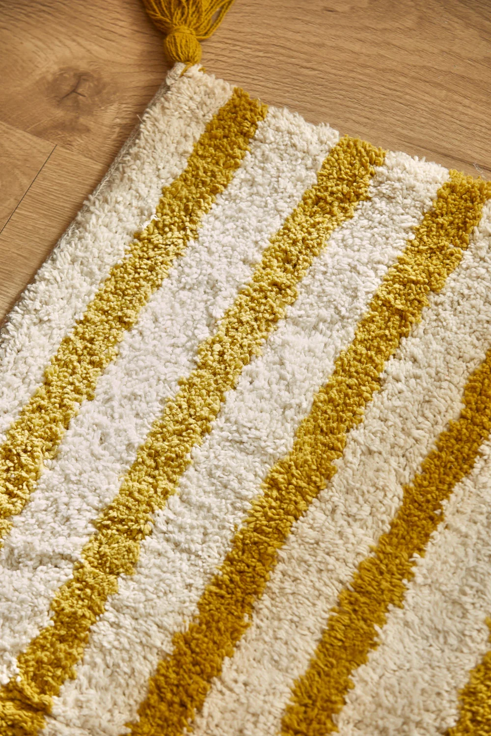 Alfombra de baño de algodón a rayas mostazas Helios - Image 3