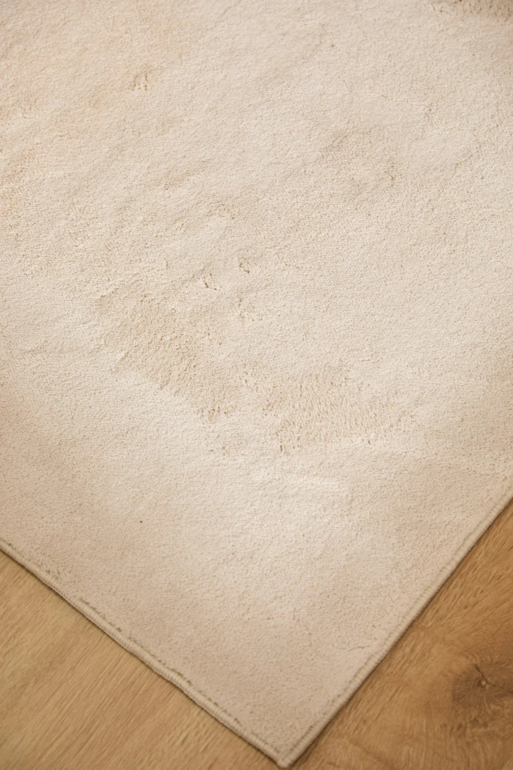 Alfombra lavable de pelo suave en tono piedra Apolo - Image 4