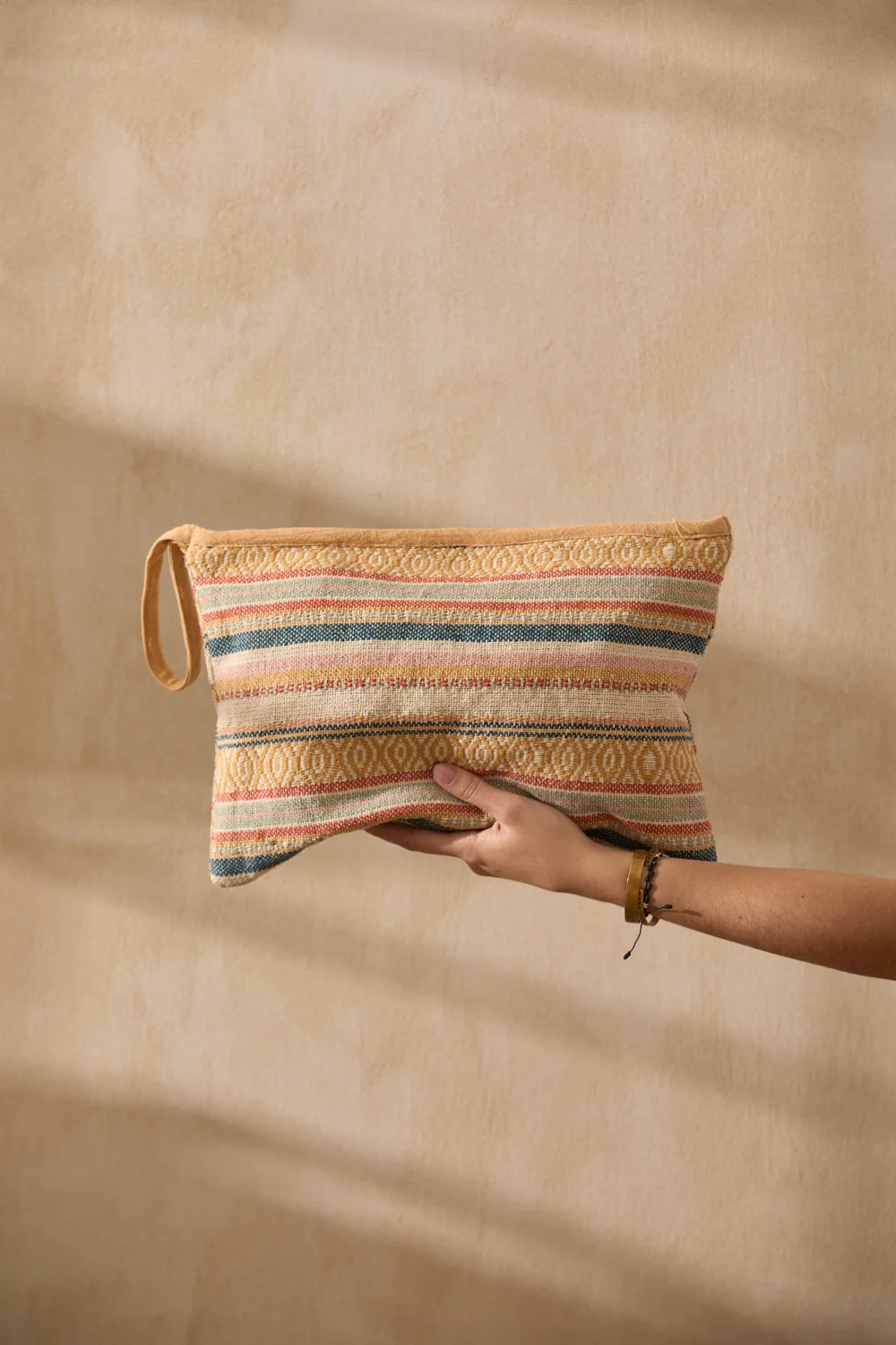 Bolso de mano de algodón jacquard mostaza Vedra