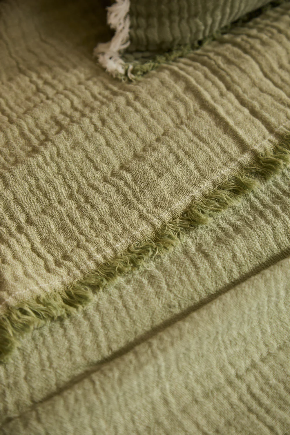 Colcha de muselina de algodón en color verde Layer - Image 4