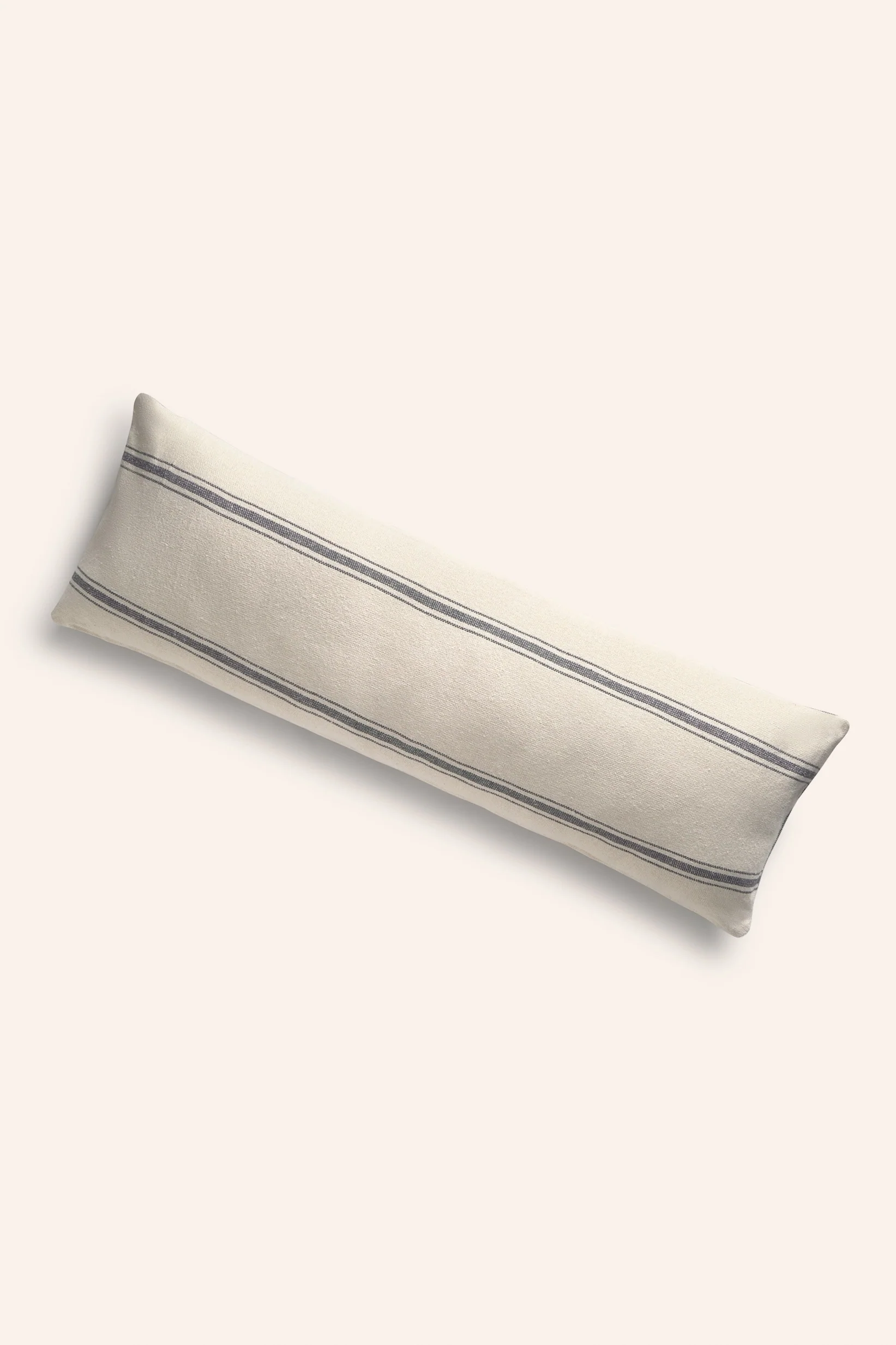 Funda de cojín alargada con raya tejida gris oscuro Bari - Image 4