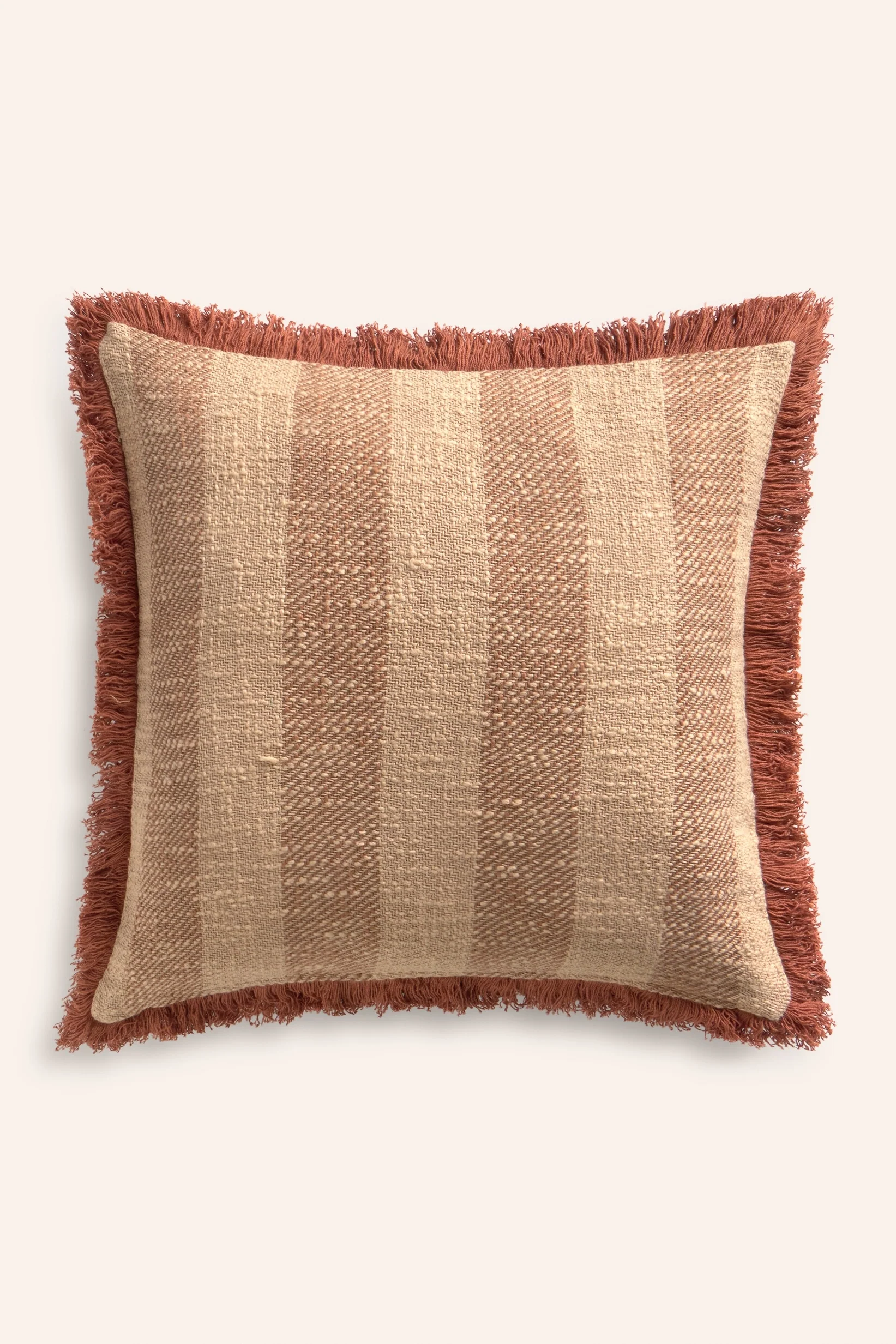 Funda de cojín cuadrada de algodón con flecos tono tierra Jaipur - Image 6