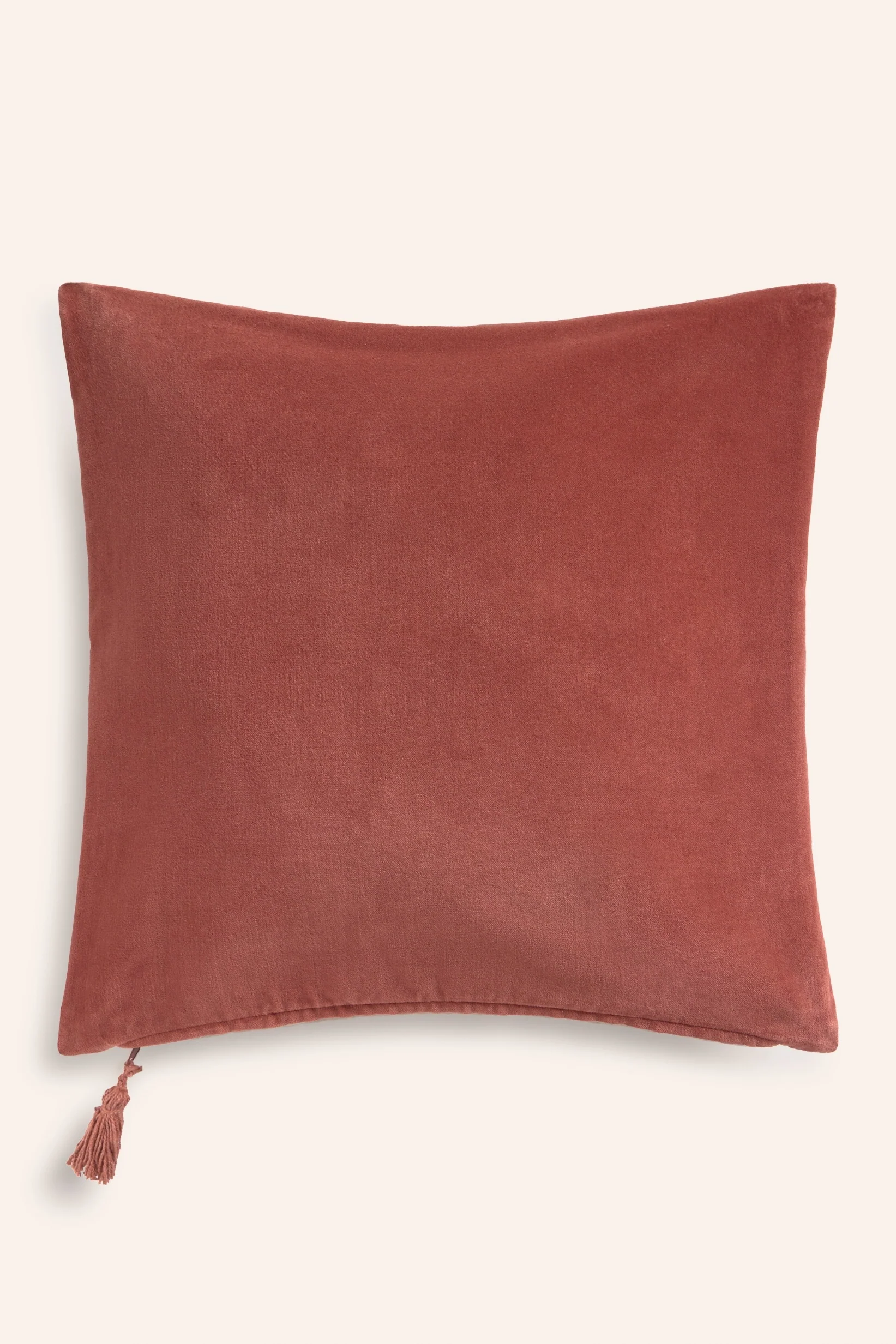 Funda de cojín cuadrada de terciopelo en tono tierra Velour - Image 5