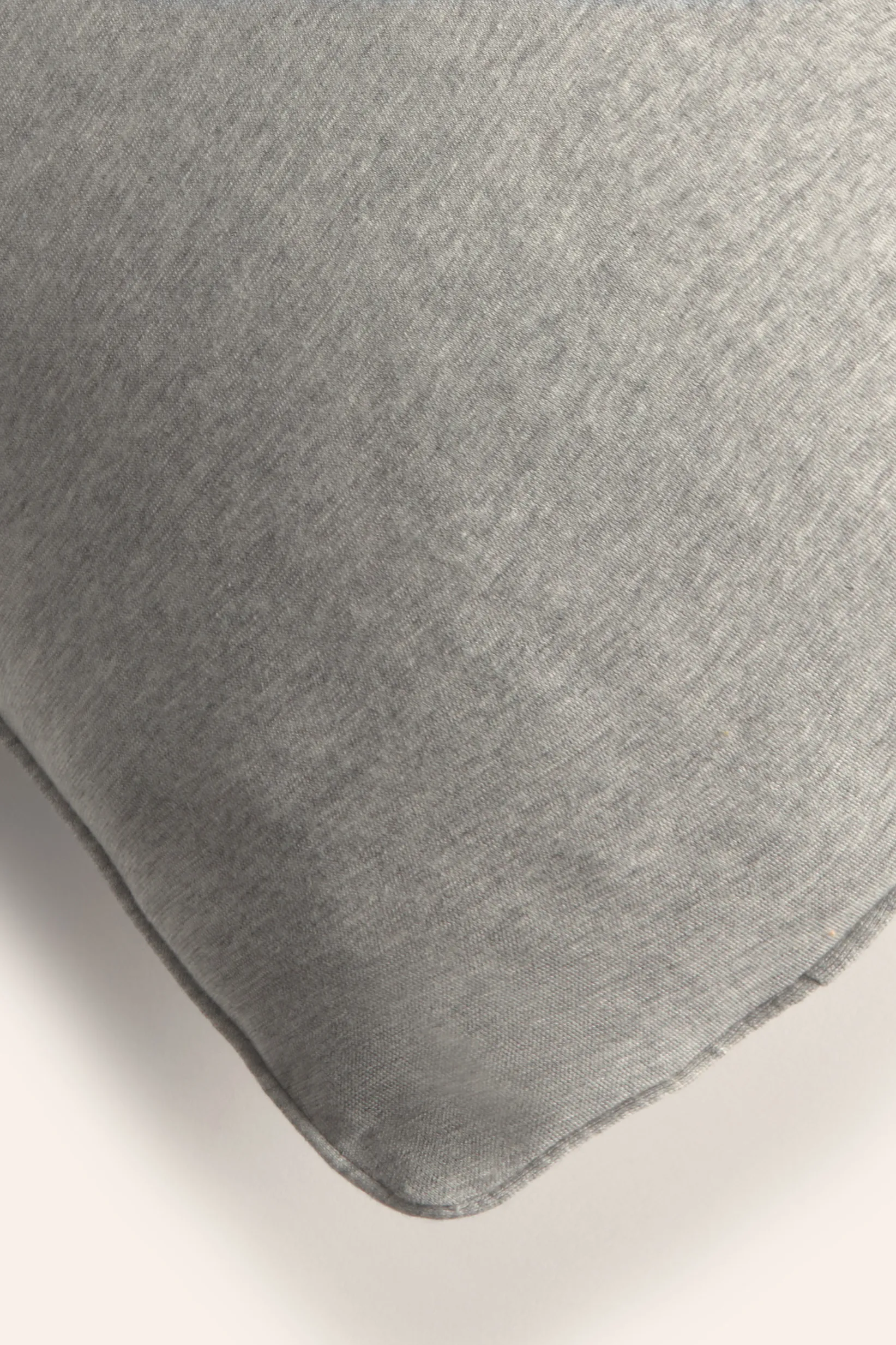 Funda de cojín de punto gris Jersey - Image 4