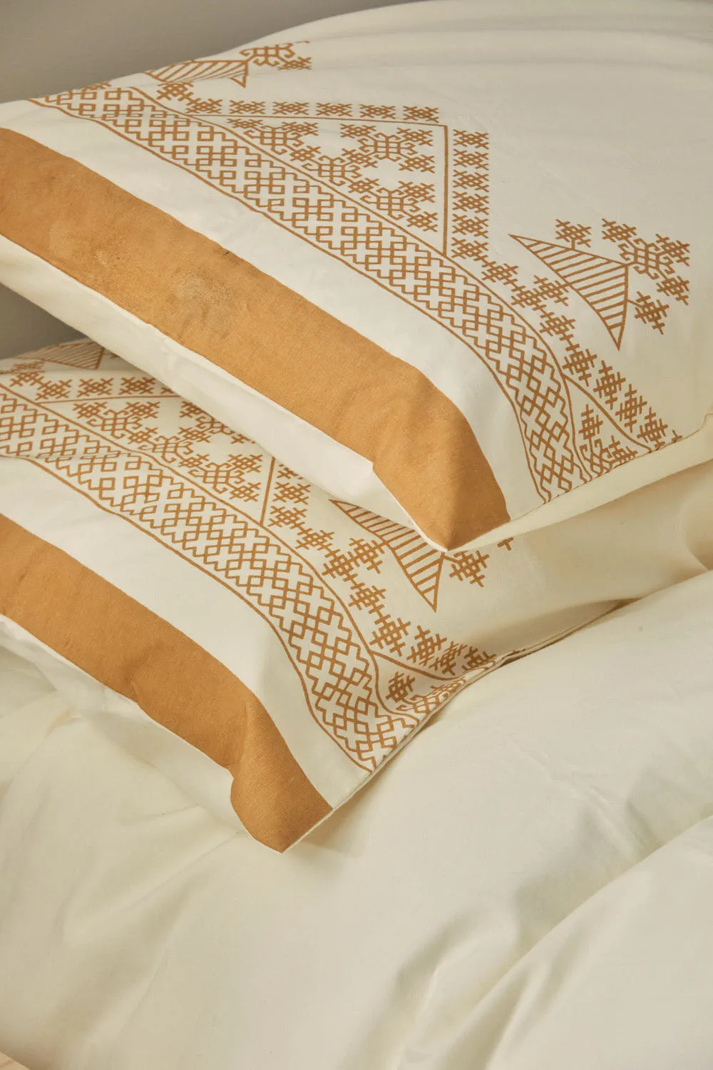 Funda nórdica + juego de almohada con print étnico mostaza Cairo - Image 5