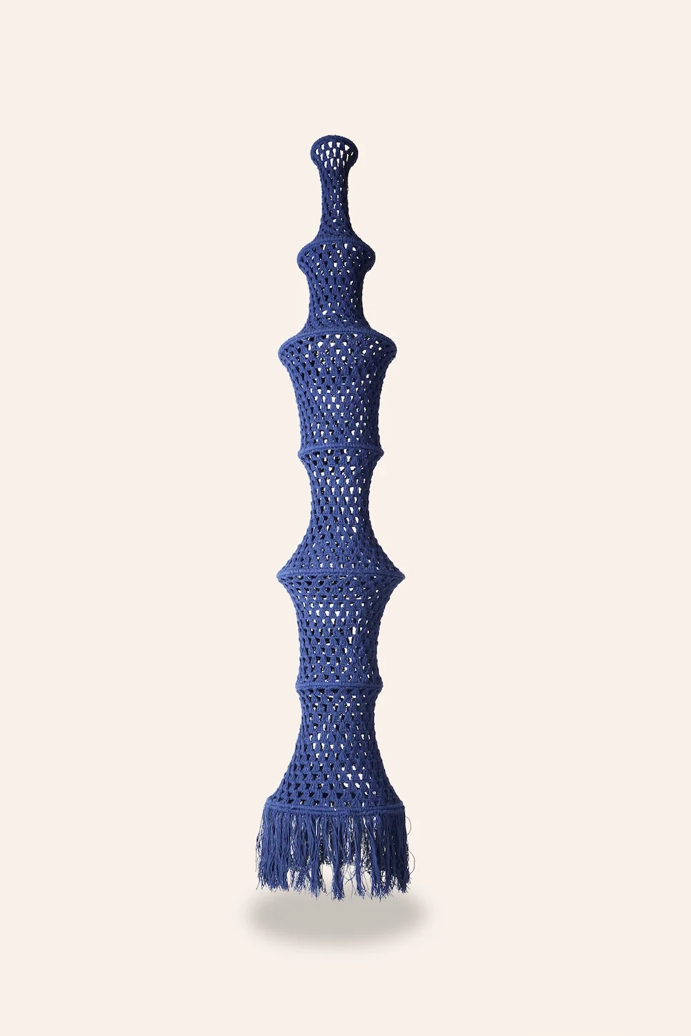 Pantalla alargada para lámpara de techo de crochet azul Pleko - Image 3