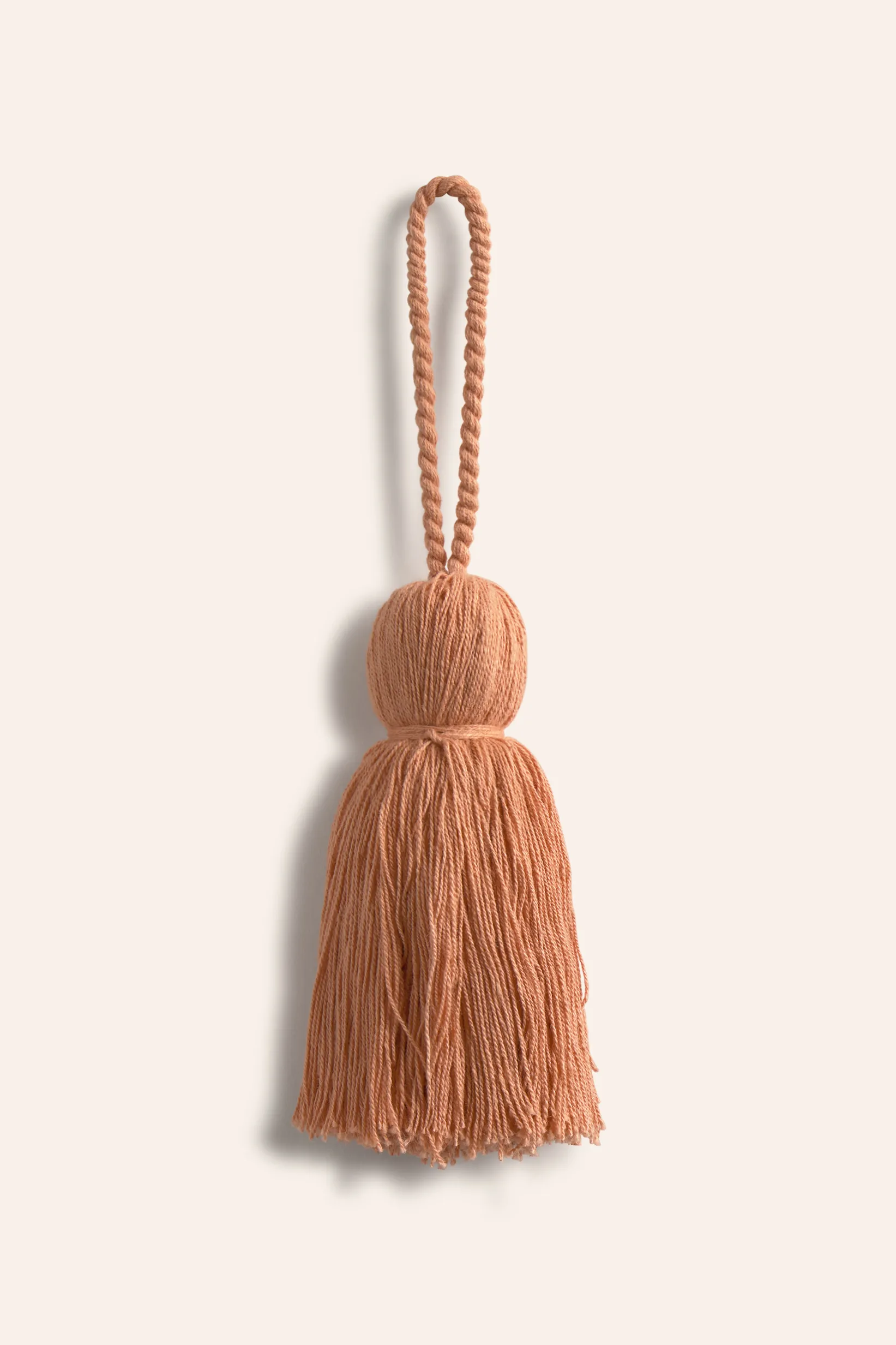 Pompón salmón Horn - Image 6