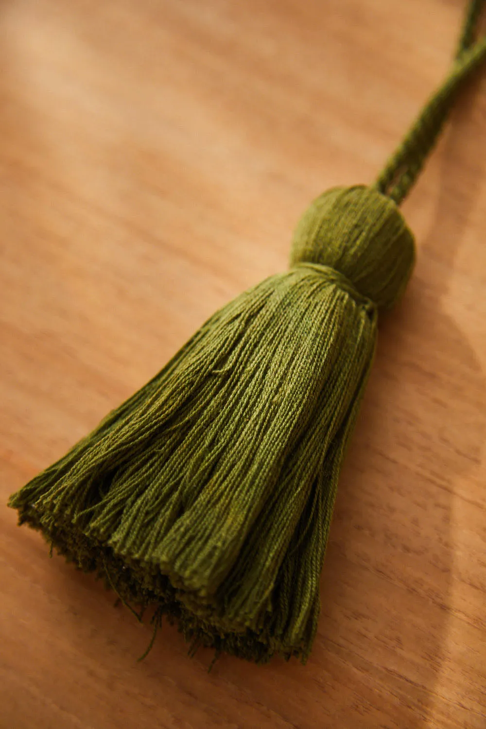 Pompón verde oscuro Horn - Image 2