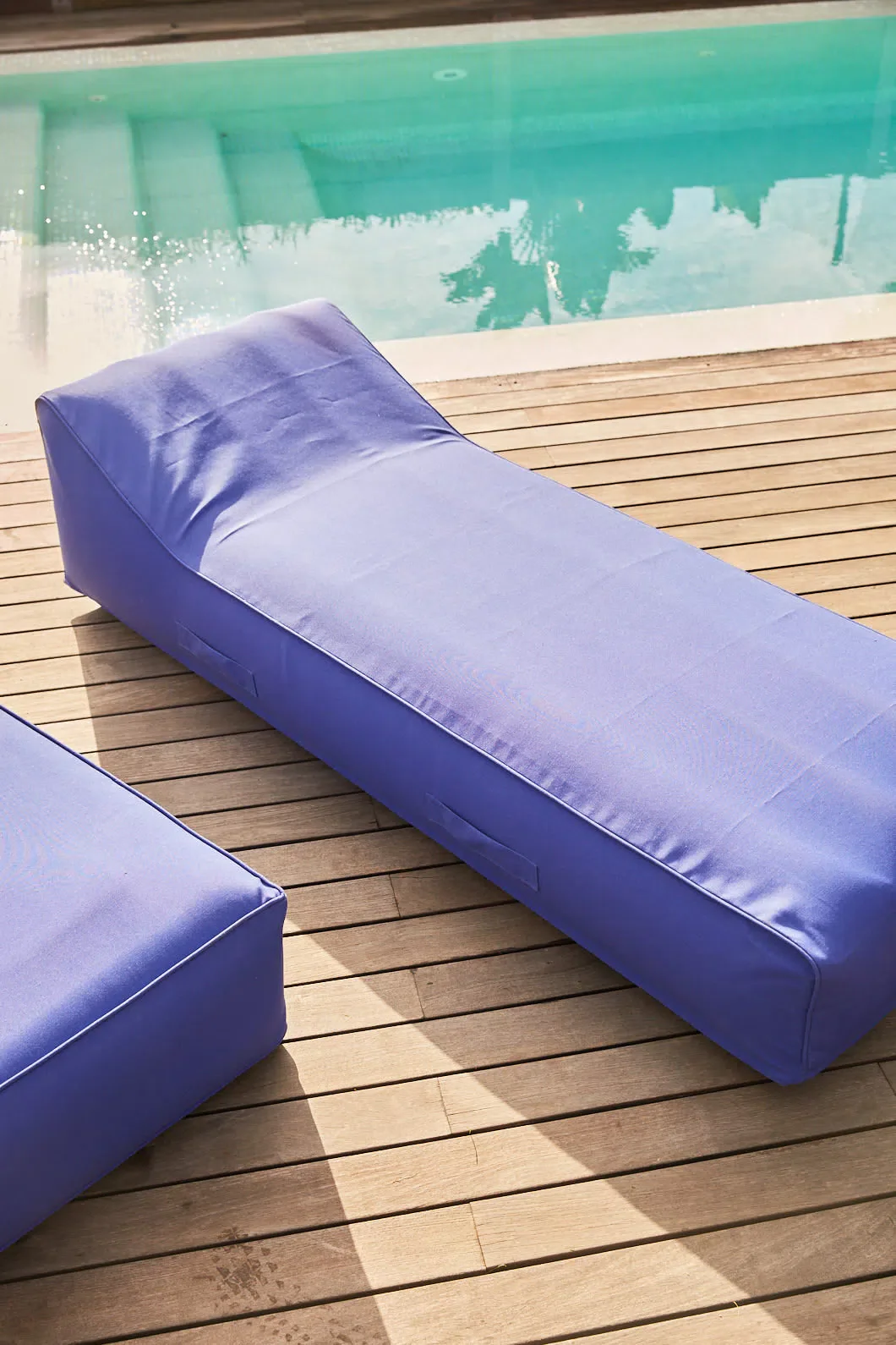 Tumbona hinchable resistente al agua azul Cloud
